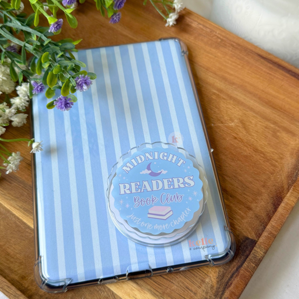 Midnight reader Kindle grip | bookish kindle accessories