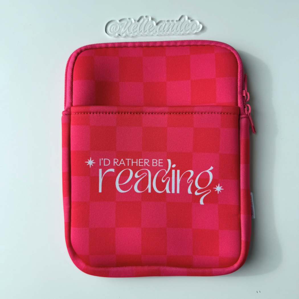 Reading Kindle sleeve | Book & Kindle Sleeve Pouch | checker